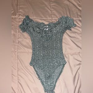 Hello molly bodysuit-I THINK WE'RE ALONE NOW BODYSUIT SAGE- XS